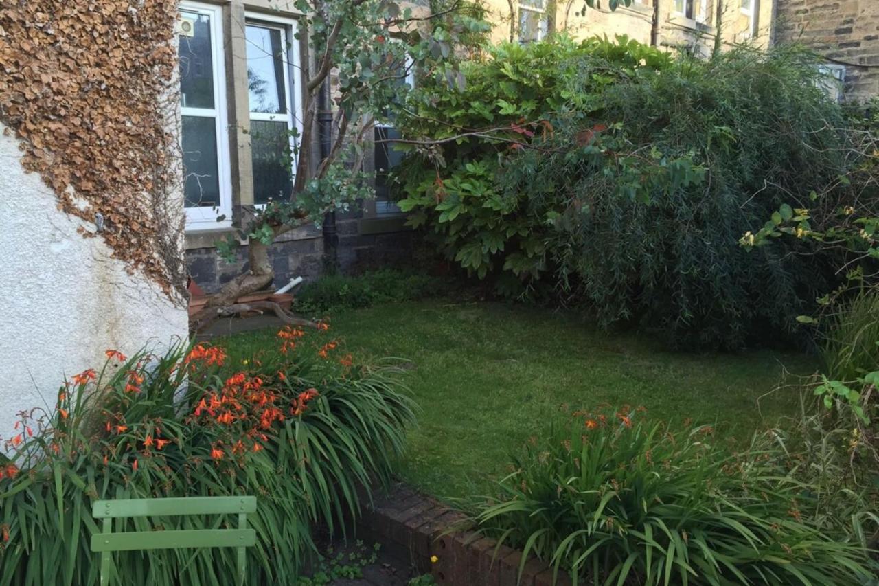 Central And Spacious 2 Bedroom Flat With Garden Edynburg Zewnętrze zdjęcie