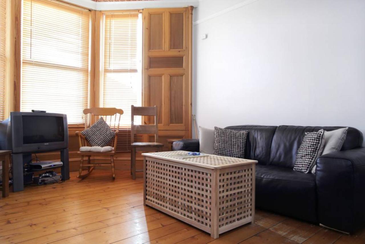Central And Spacious 2 Bedroom Flat With Garden Edynburg Zewnętrze zdjęcie